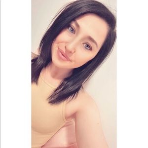 Meet your Posher, Andrea